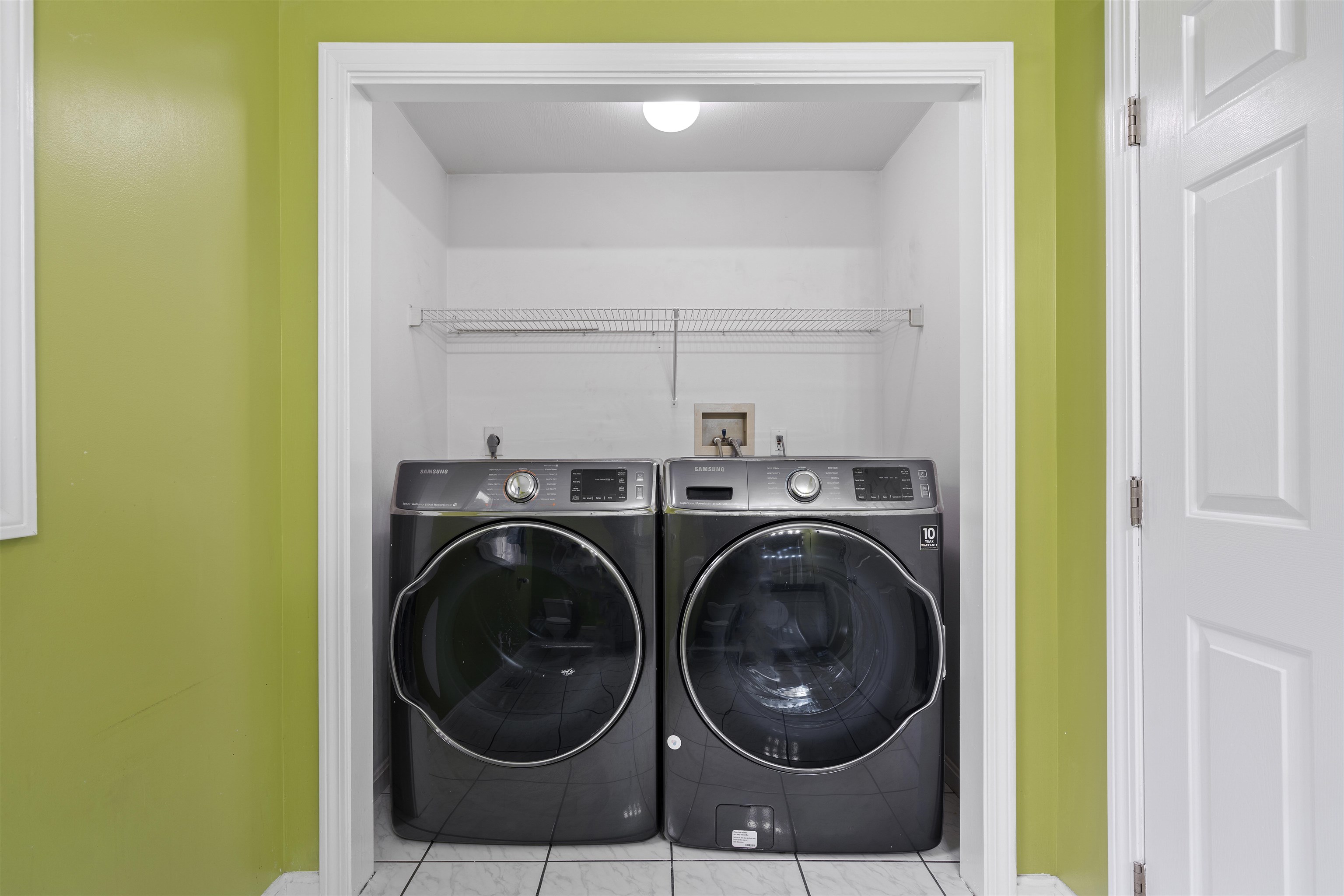 69 Barrett Street Manchester, NH 03104 - Photo 8 of 18