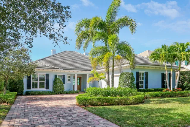 $1,950,000 | 205 Coconut Creek Court, Indian River Shores, FL 32963