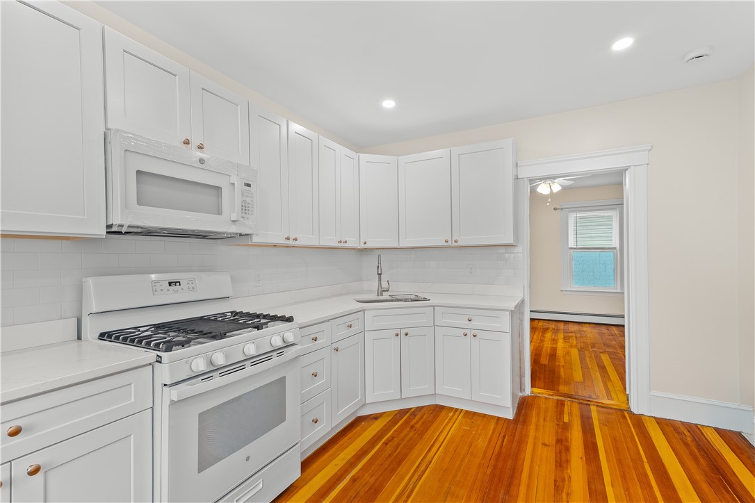 1226 Park Avenue, Unit 2 Woonsocket, RI 02895 - Photo 1 of 16