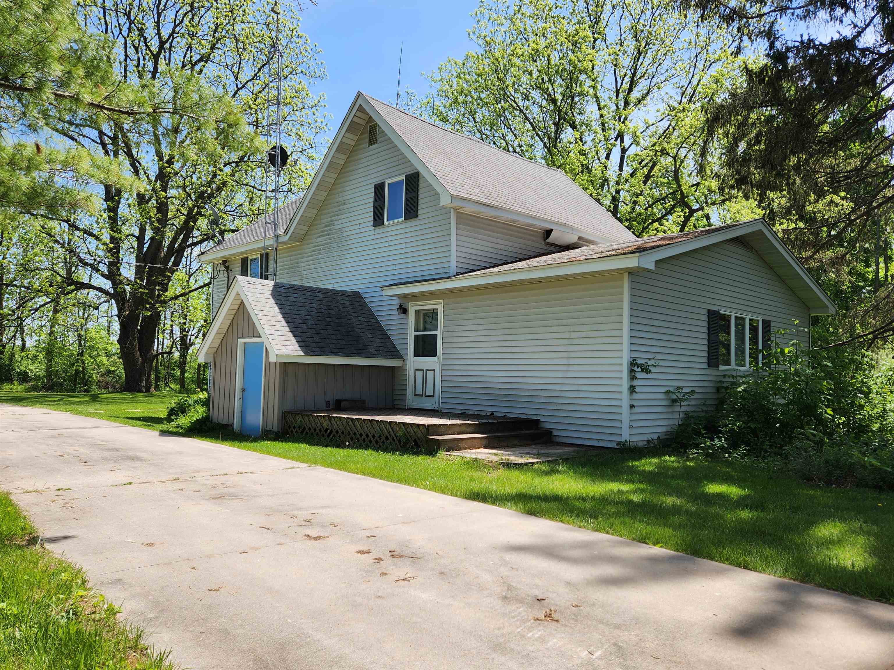 4105 Shock Road Beaverton, MI 48612 - Photo 3 of 30
