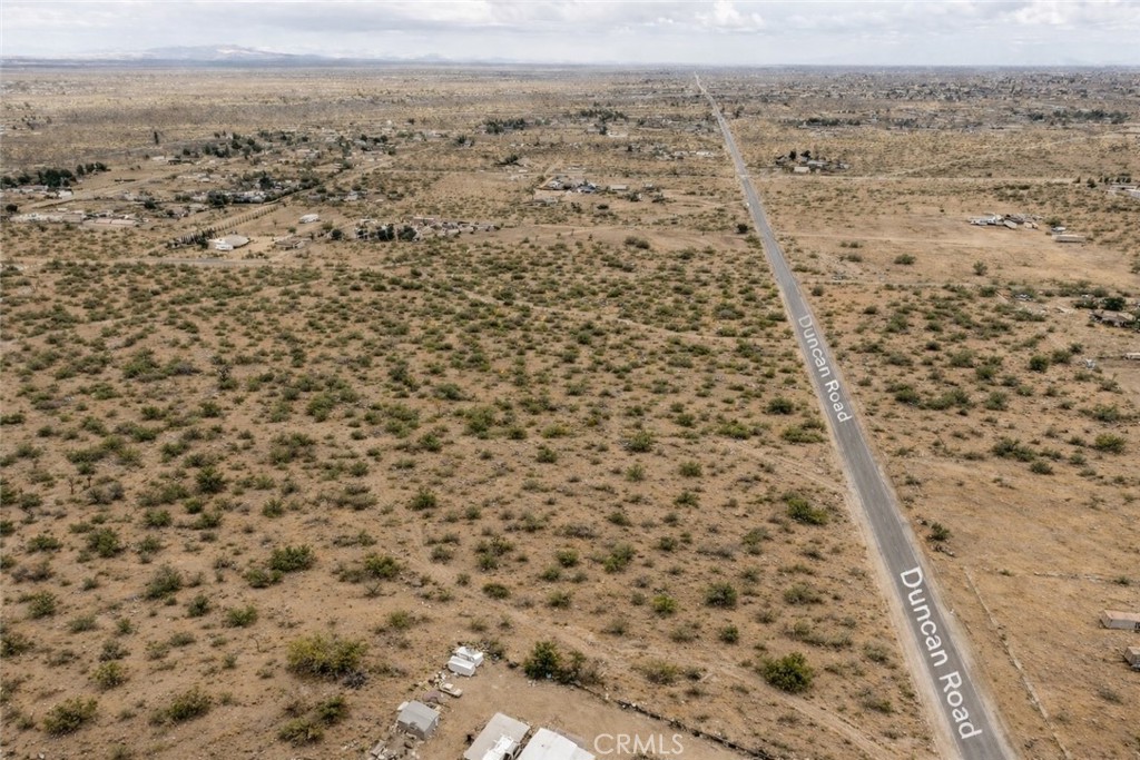 1 Duncan Road Phelan, CA 92371 - Photo 4 of 8 a view of a dry yard