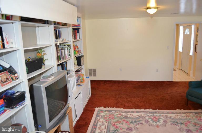 23945 Stringtown Road Clarksburg, MD 20871 - Photo 12 of 20 Interior (General)