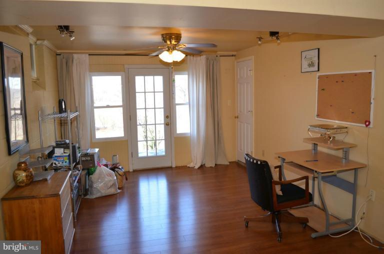 23945 Stringtown Road Clarksburg, MD 20871 - Photo 14 of 20 Interior (General)