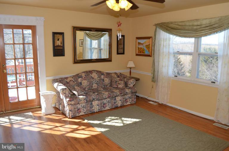 23945 Stringtown Road Clarksburg, MD 20871 - Photo 19 of 20 Living Room
