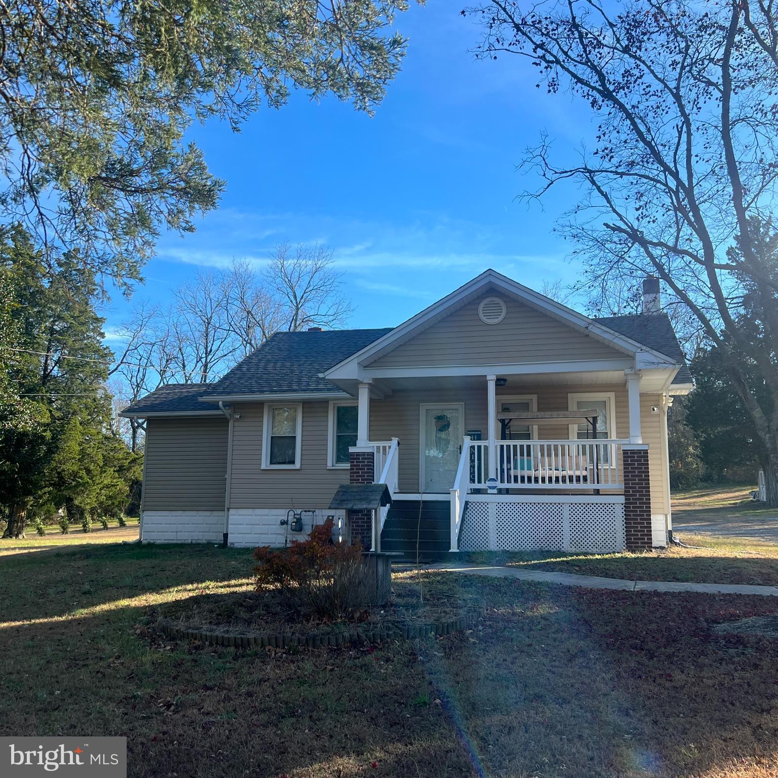 2419 Newcombtown Road Millville, NJ 08332 - Photo 2 of 34 a front view of a house with garden