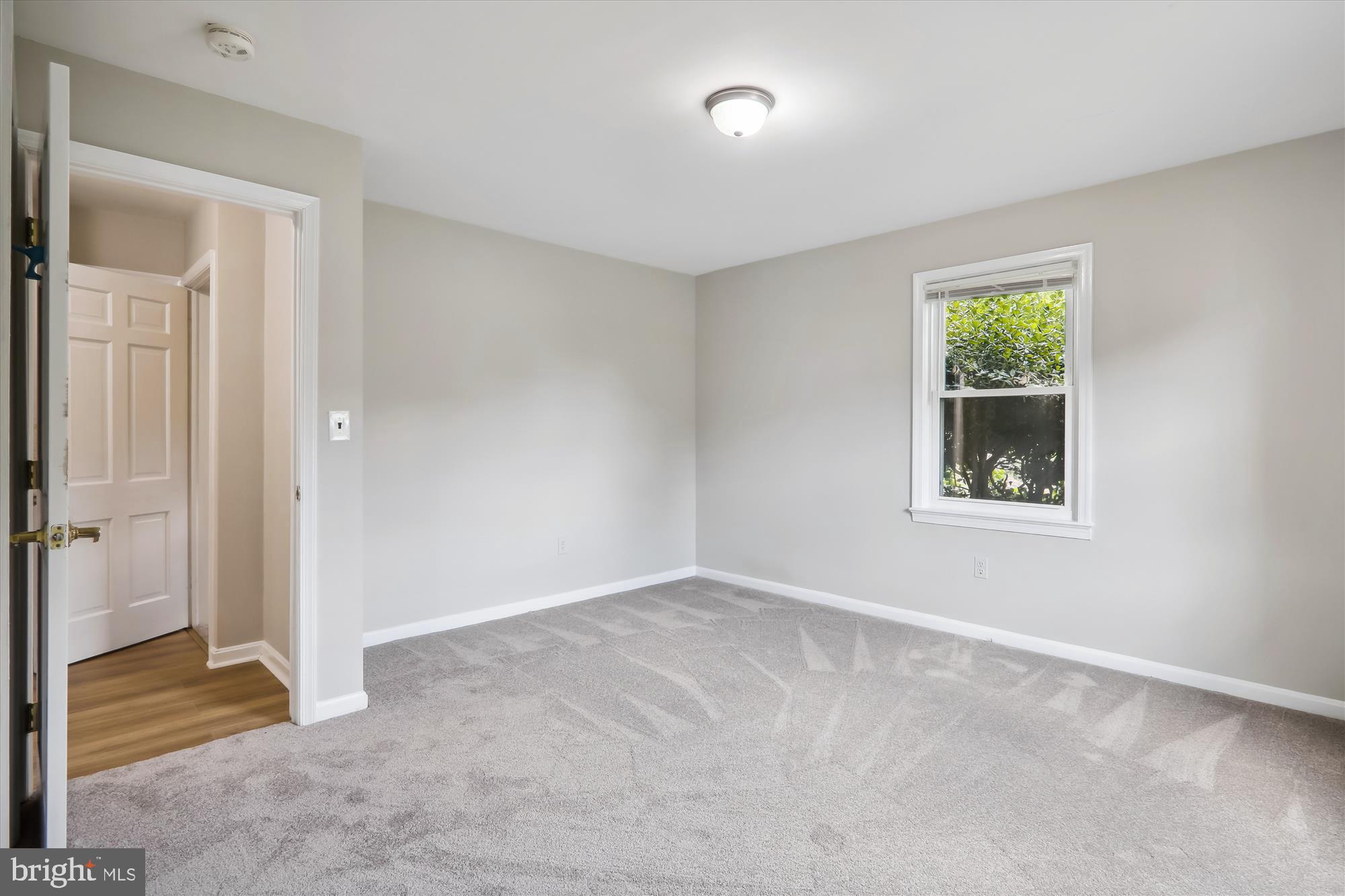 7400 Adelphi Road Hyattsville, MD 20783 - Photo 20 of 38 Bedroom