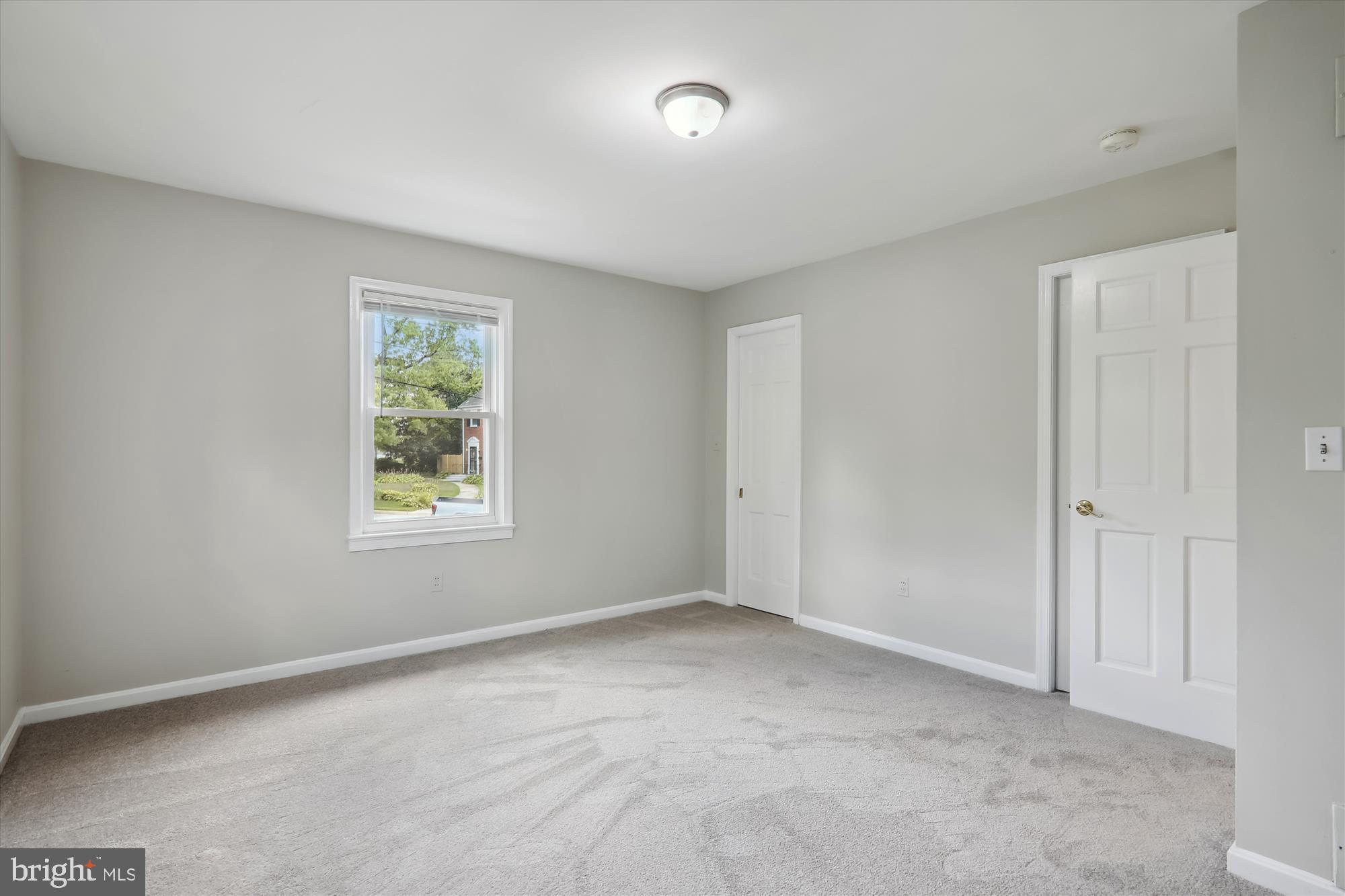 7400 Adelphi Road Hyattsville, MD 20783 - Photo 21 of 38 Ample closet space
