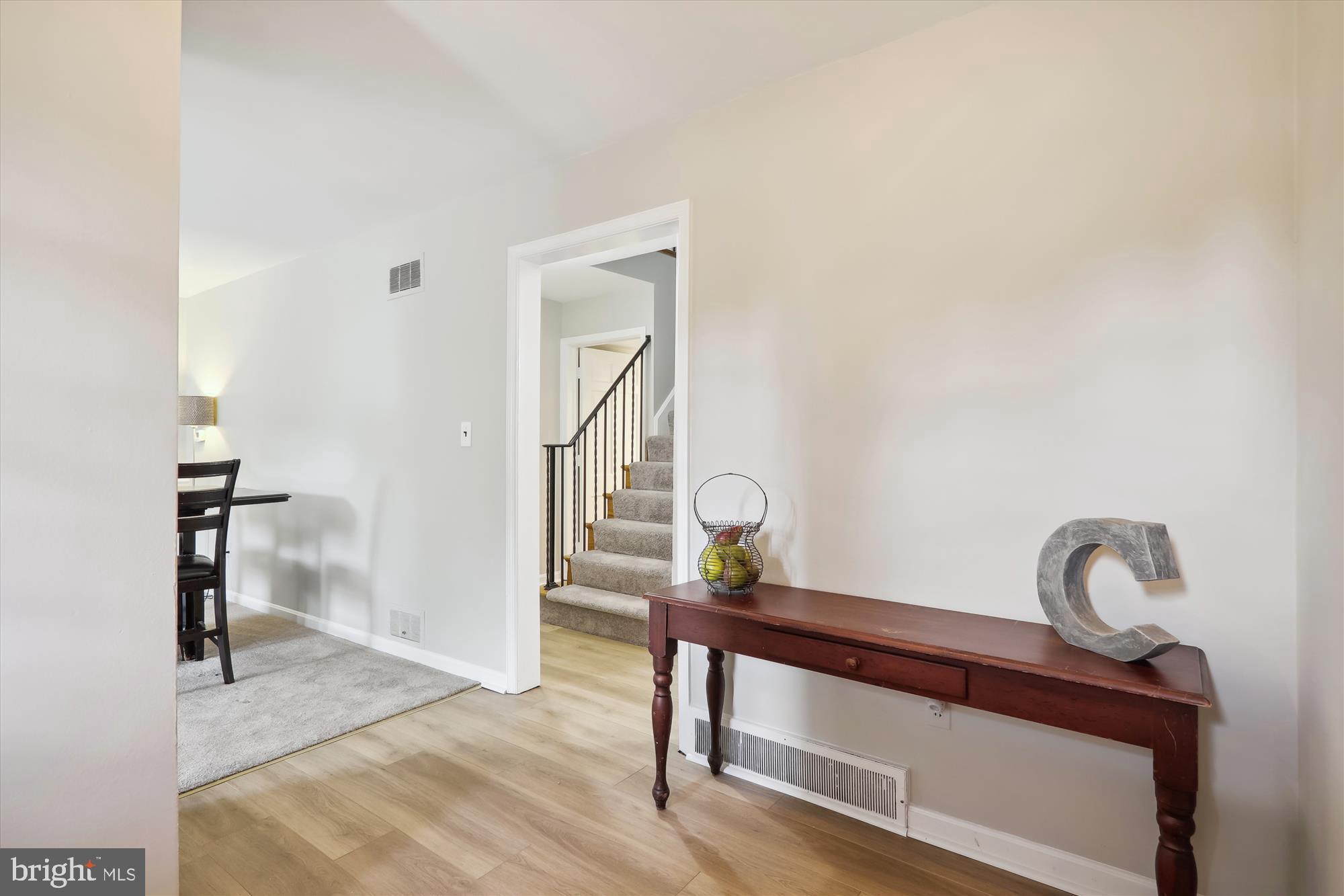 7400 Adelphi Road Hyattsville, MD 20783 - Photo 9 of 38 Foyer