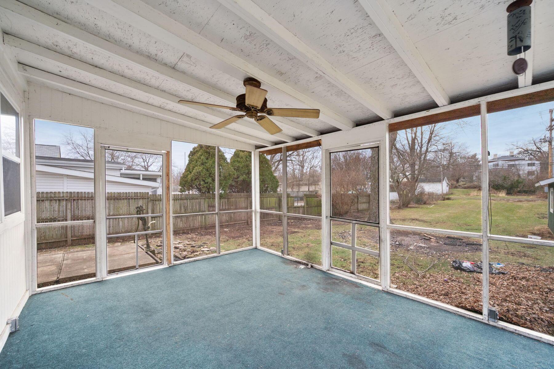 369 North Union Street Delaware, OH 43015 - Photo 27 of 36 Screened Porch