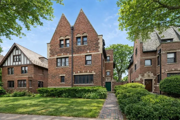 $1,225,000 | 5309 South Greenwood Avenue, Chicago, IL 60615
