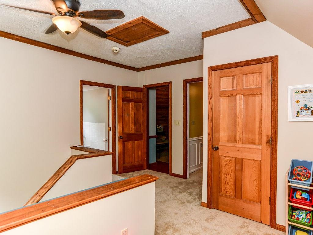 1040 West Ingomar Road Pittsburgh, PA 15237 - Photo 19 of 25 Gallery Image 19