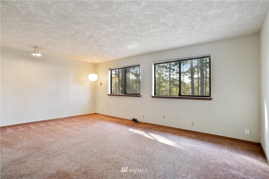 281 Southeast Taylor Road Shelton, WA 98584 - Photo 12 of 29 Gallery Image 12
