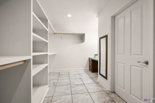 $269,900 | 2209 Live Oak Drive, Brusly, LA 70719