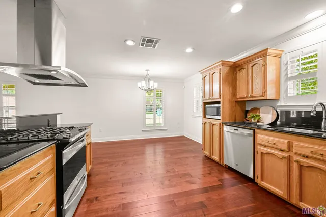 $269,900 | 2209 Live Oak Drive, Brusly, LA 70719