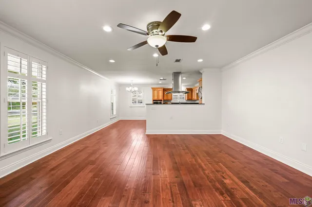 $269,900 | 2209 Live Oak Drive, Brusly, LA 70719