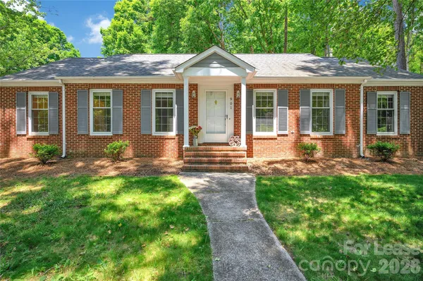 $2,100 | 901 Winter Wood Drive, Matthews, NC 28105