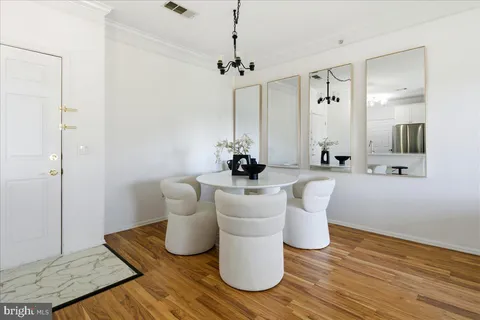 $345,000 | 1591 Spring Gate Dr., Unit 3406, McLean, VA 22102