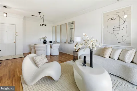 $345,000 | 1591 Spring Gate Dr., Unit 3406, McLean, VA 22102