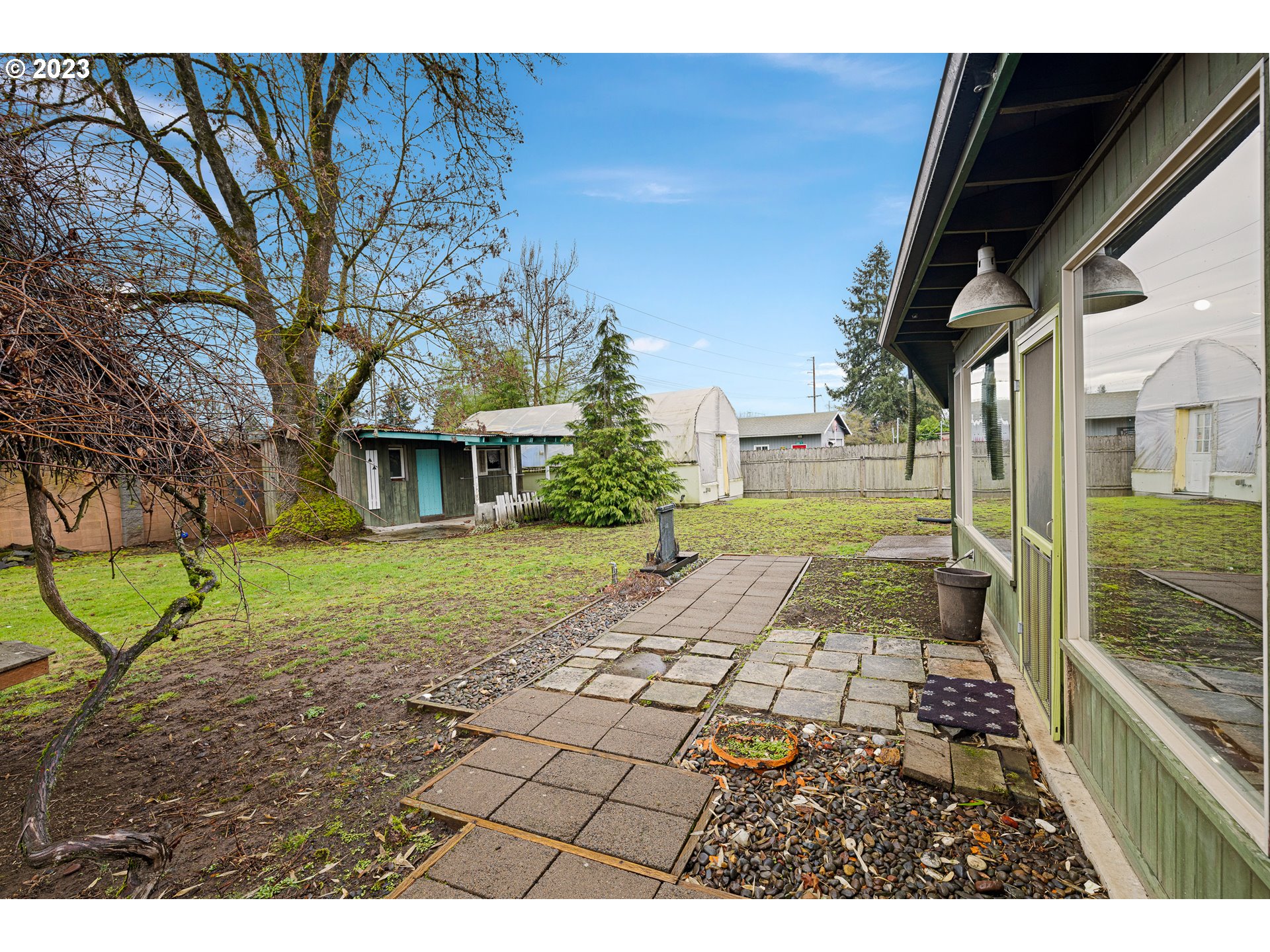 2635 Nova Street Springfield, OR 97477 - Photo 28 of 31 a view of a yard and front view of a house