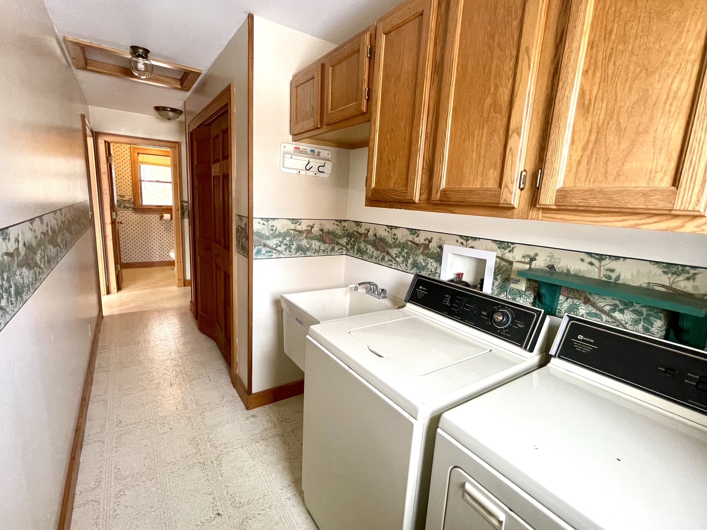 -n575 Pouley Road Elburn, IL 60119 - Photo 17 of 27 a utility room with dryer and washer