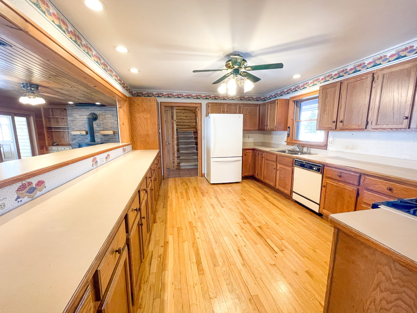 -n575 Pouley Road Elburn, IL 60119 - Photo 5 of 27 a very nice looking kitchen with a large window