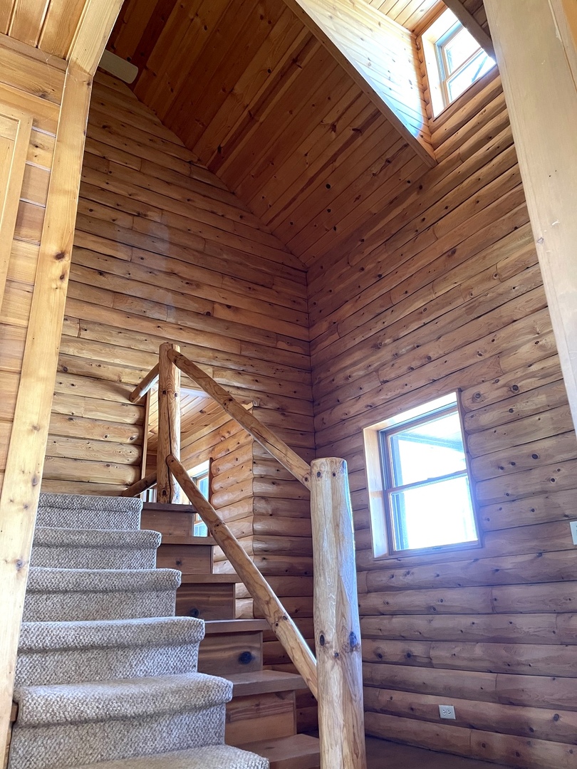 -n575 Pouley Road Elburn, IL 60119 - Photo 9 of 27 a view of entryway