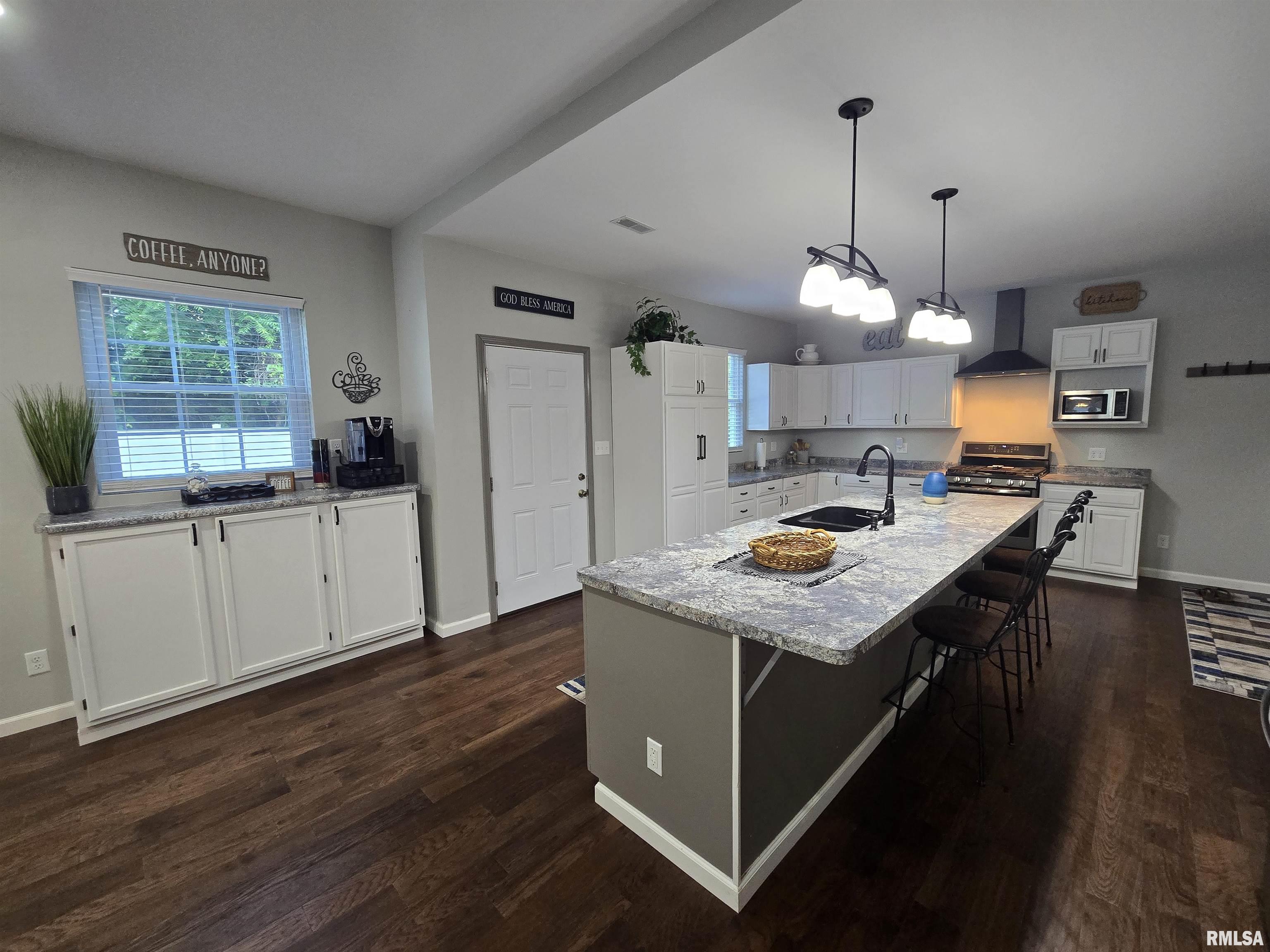 1640 Club House Road Centralia, IL 62801 - Photo 23 of 92 Gallery Image 23