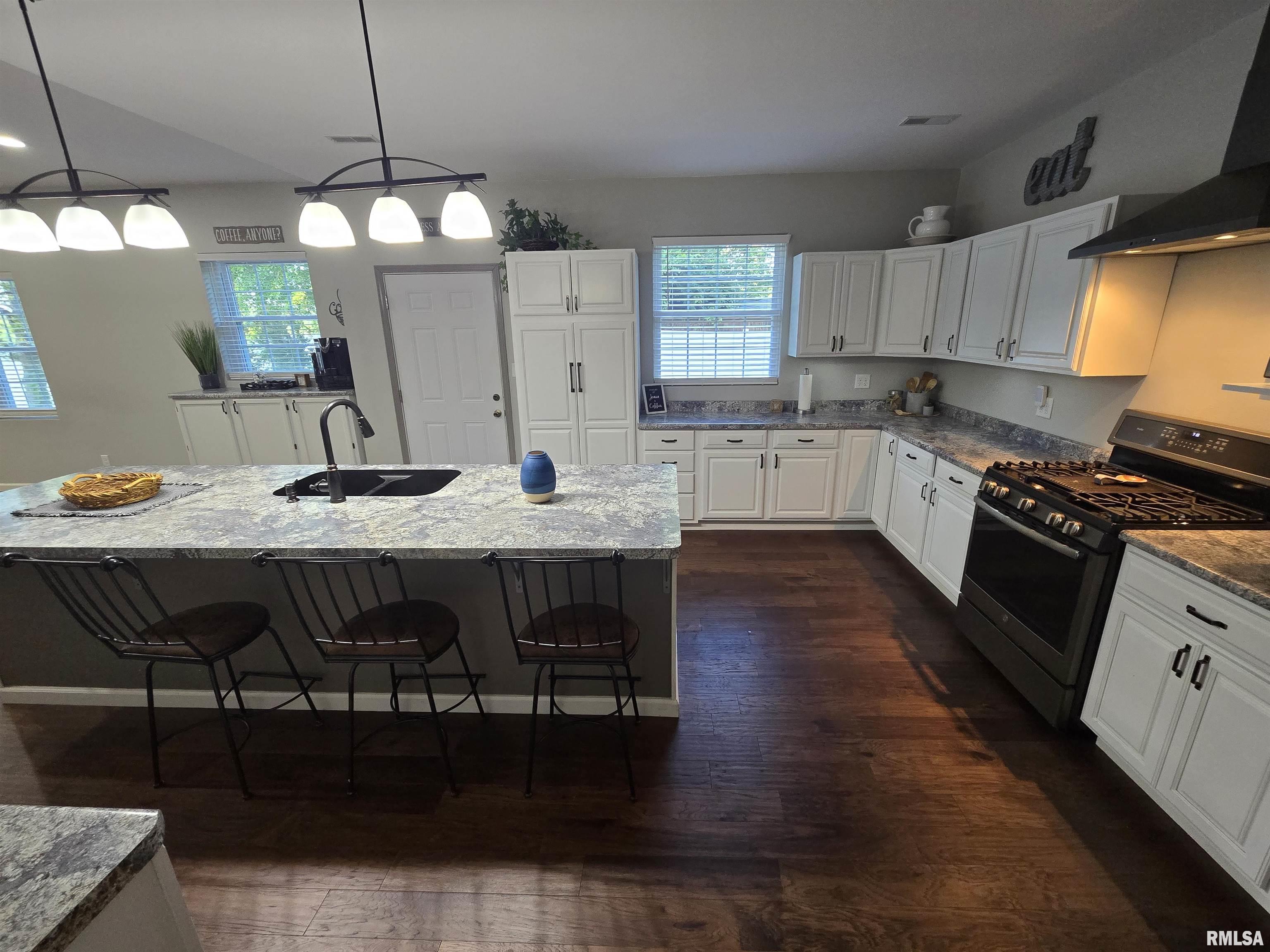 1640 Club House Road Centralia, IL 62801 - Photo 26 of 92 Gallery Image 26