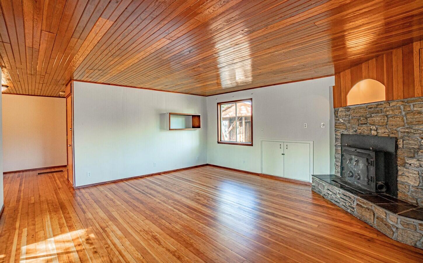 778 Ragsdale Road Trail, OR 97541 - Photo 31 of 48 Rental Living
