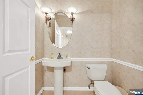 $768,000 | 717 Regal Boulevard, Livingston, NJ 07039