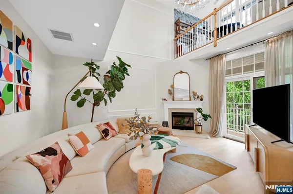 $768,000 | 717 Regal Boulevard, Livingston, NJ 07039