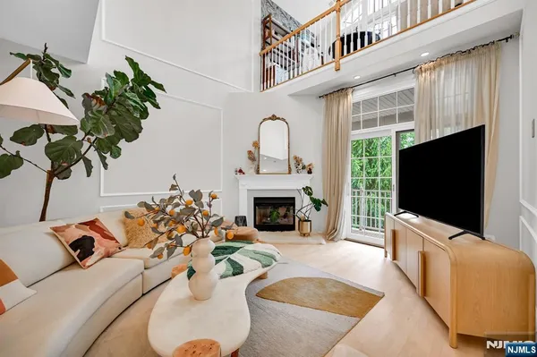 $768,000 | 717 Regal Boulevard, Livingston, NJ 07039