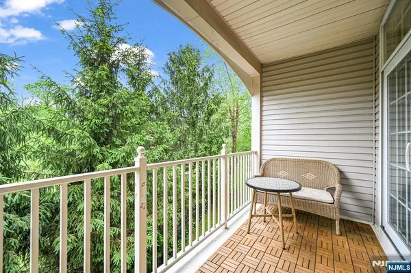 $768,000 | 717 Regal Boulevard, Livingston, NJ 07039