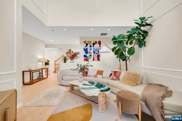 $768,000 | 717 Regal Boulevard, Livingston, NJ 07039