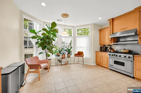 $768,000 | 717 Regal Boulevard, Livingston, NJ 07039