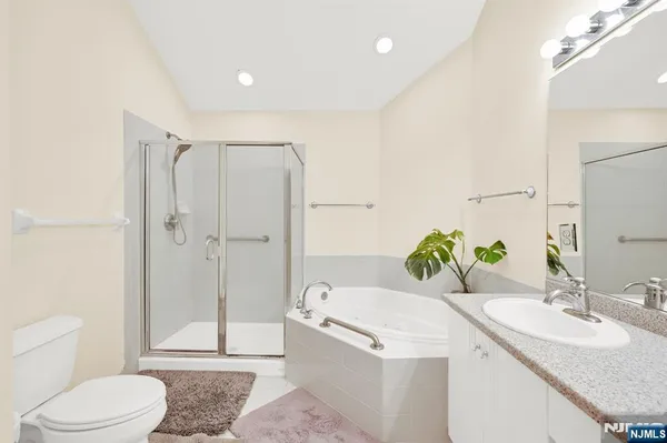 $768,000 | 717 Regal Boulevard, Livingston, NJ 07039