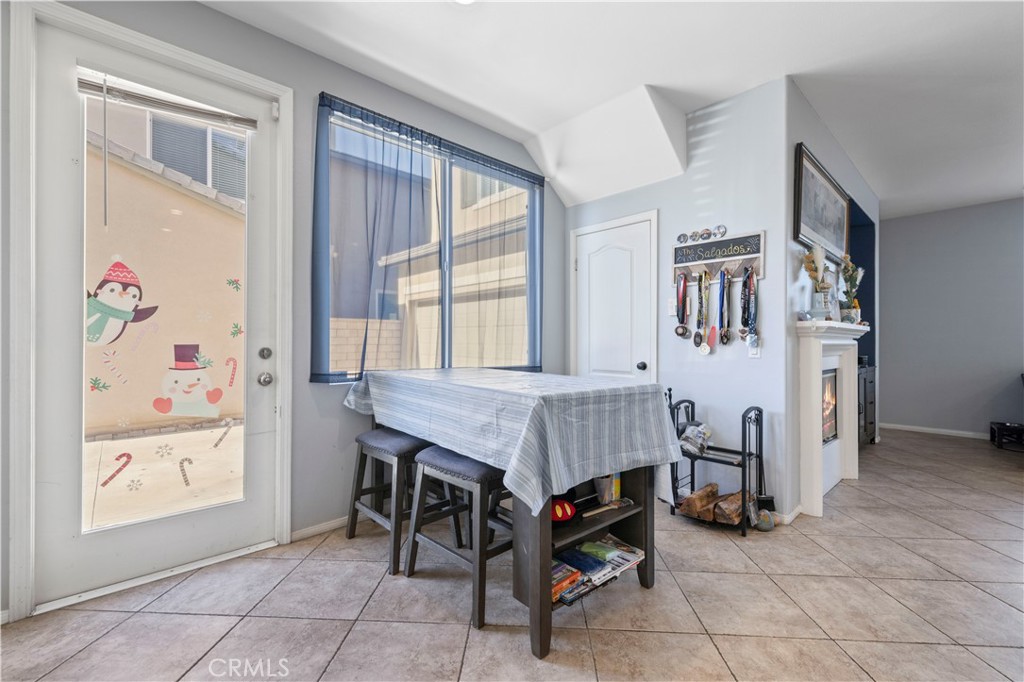 29013 Mirada Circulo Valencia, CA 91354 - Photo 17 of 53 looking towards driveway door