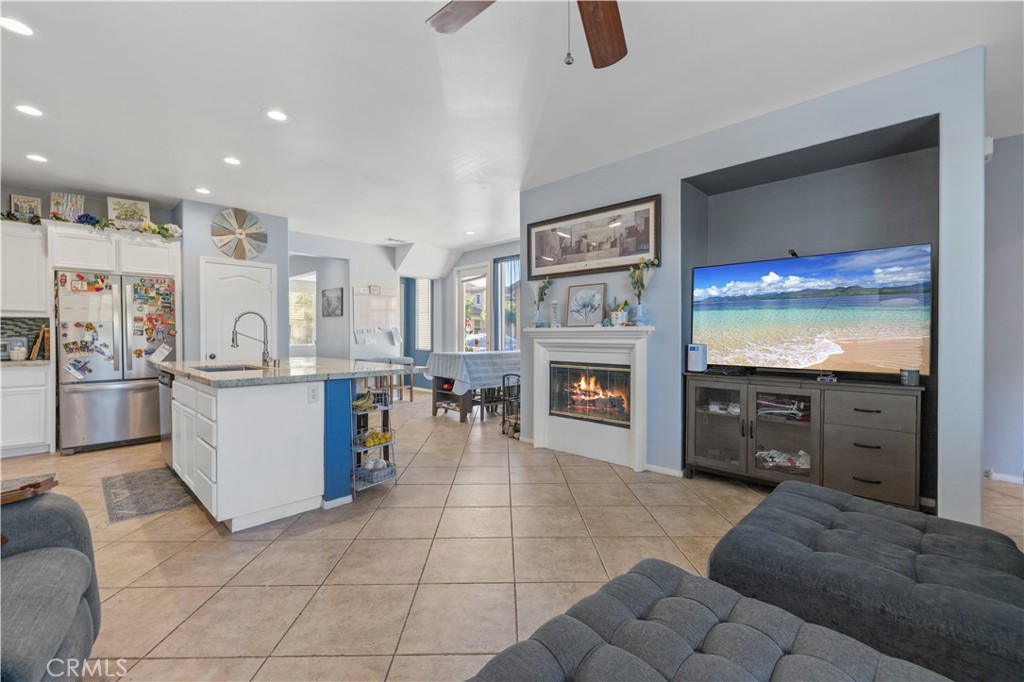 29013 Mirada Circulo Valencia, CA 91354 - Photo 19 of 53 kitchen 8