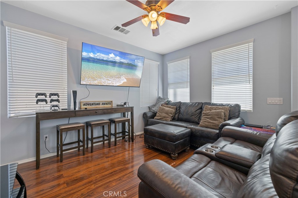 29013 Mirada Circulo Valencia, CA 91354 - Photo 20 of 53 living room 1