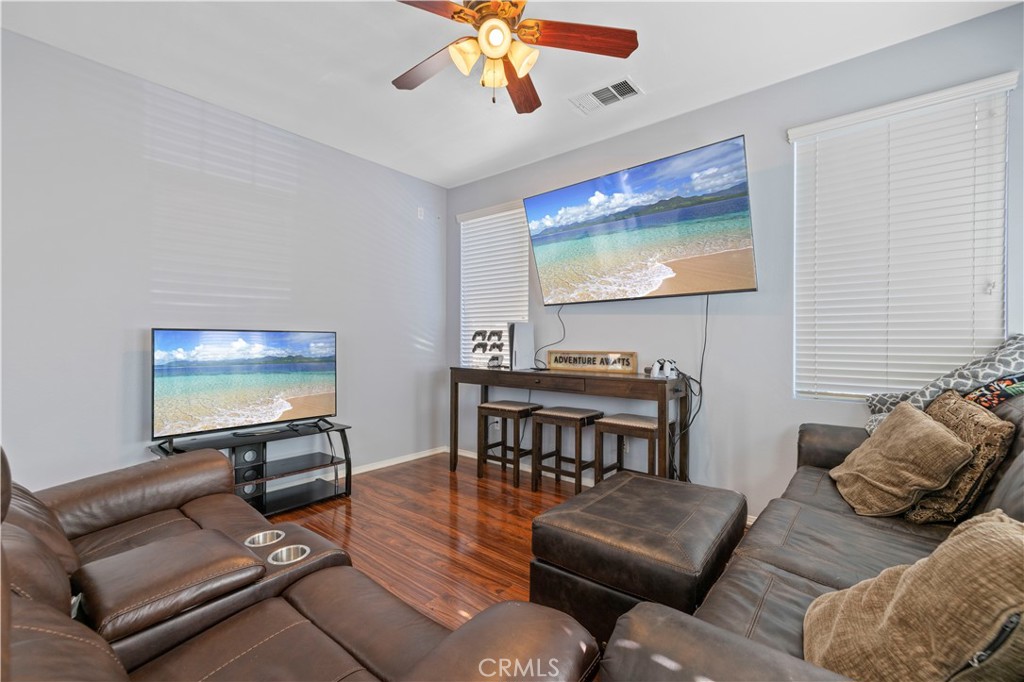 29013 Mirada Circulo Valencia, CA 91354 - Photo 21 of 53 living room 2
