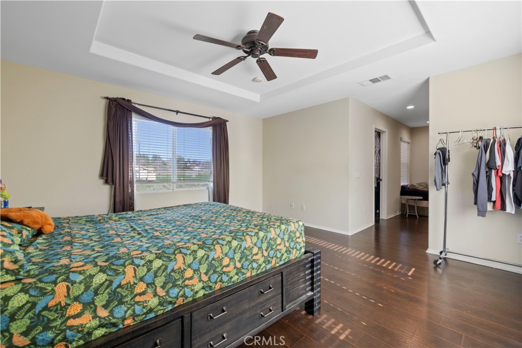 29013 Mirada Circulo Valencia, CA 91354 - Photo 31 of 53 primary bed 2