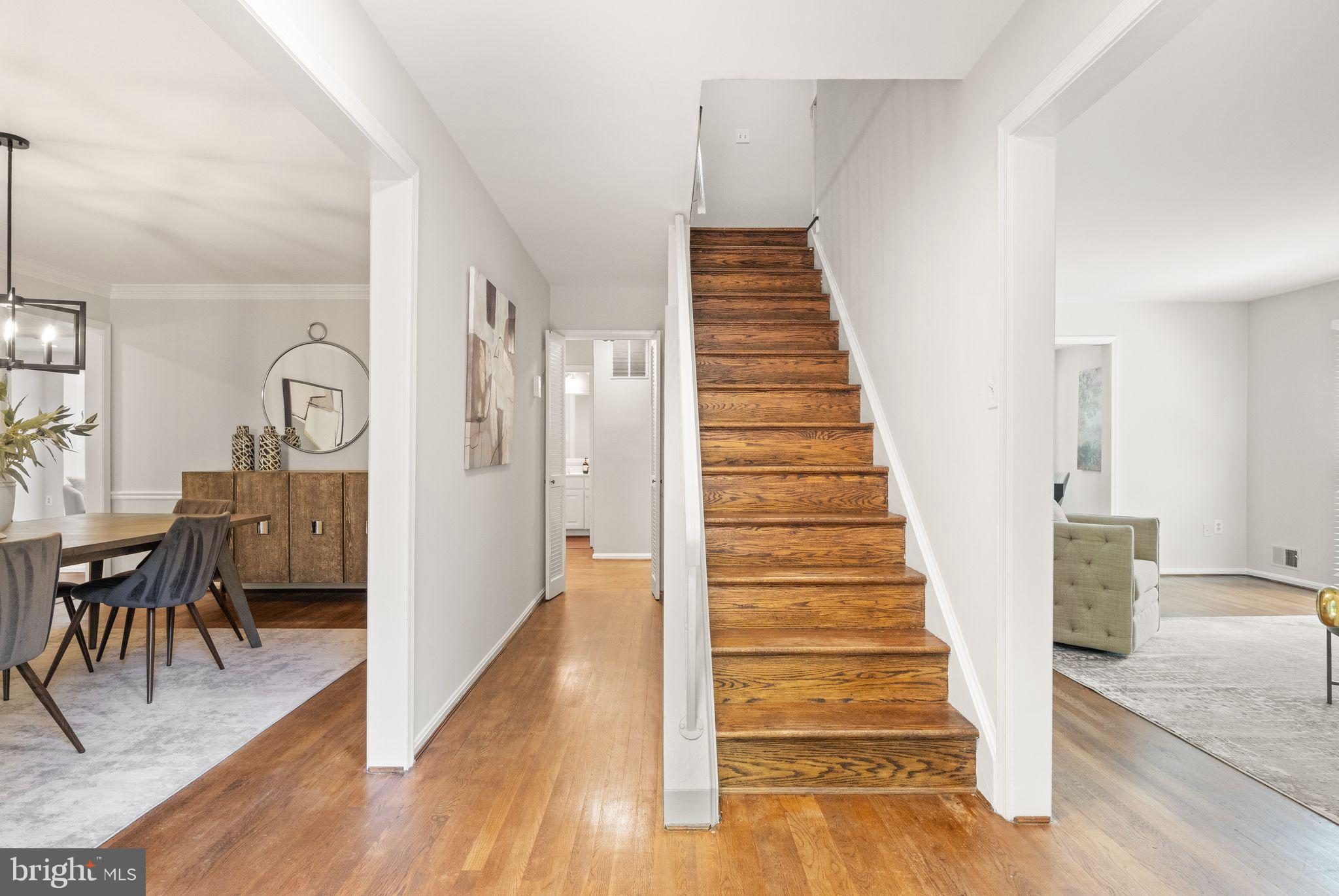 2037 Durand Drive Reston, VA 20191 - Photo 7 of 79 Entrance