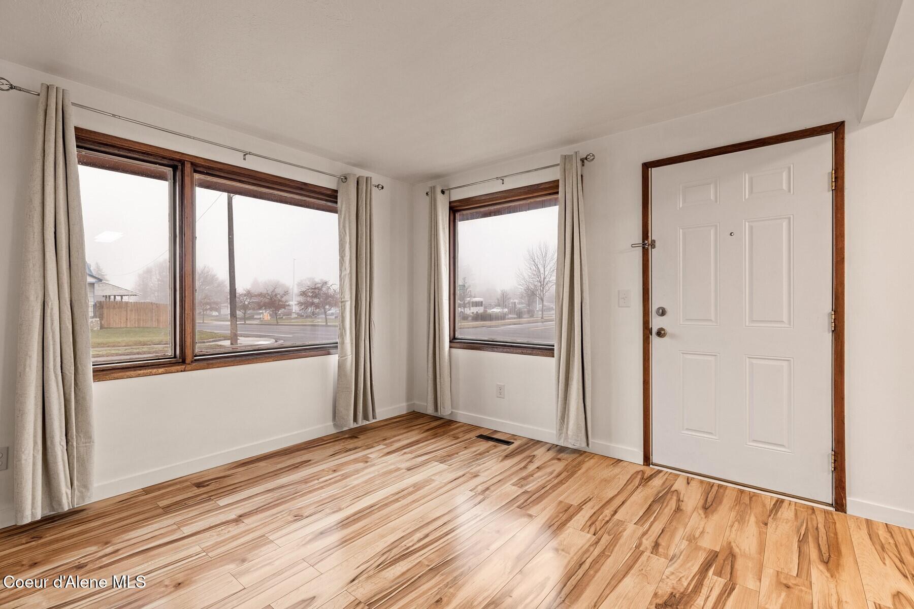 5904 North Addison Street Spokane, WA 99208 - Photo 10 of 21 Unit 1