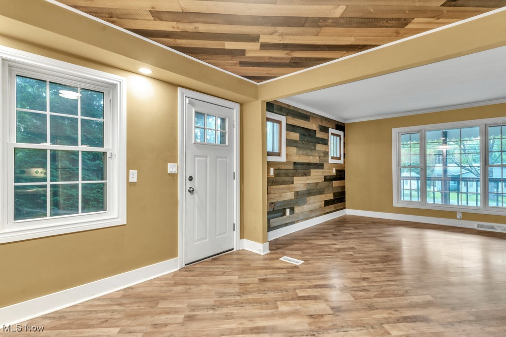 2968 Hayne Road Akron, OH 44312 - Photo 5 of 24