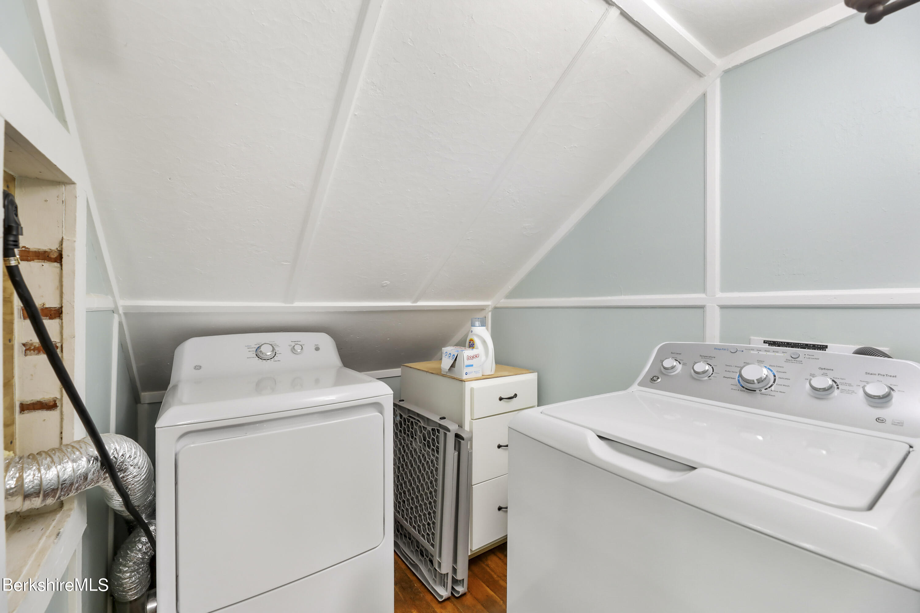 272 Clayton Road Sheffield, MA 01222 - Photo 42 of 42 Second Floor Laundry Room