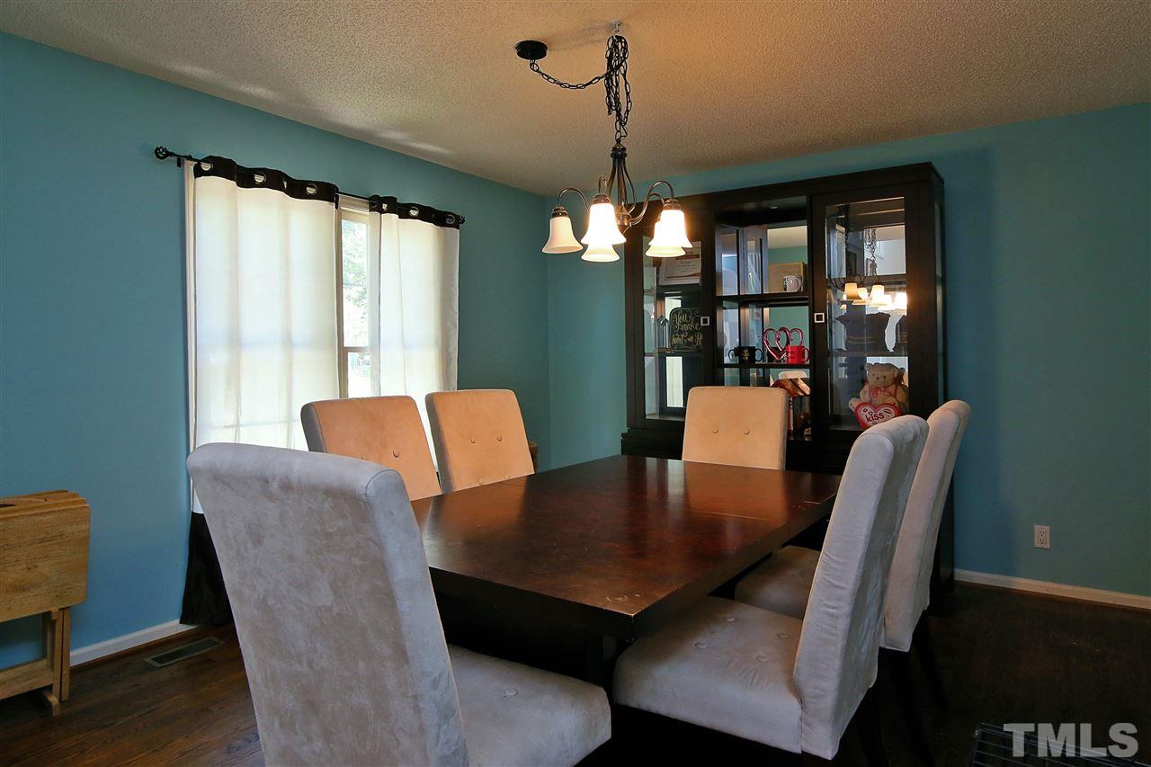 609 Thistlegate Trail Raleigh, NC 27610 - Photo 4 of 25 Gallery Image 4