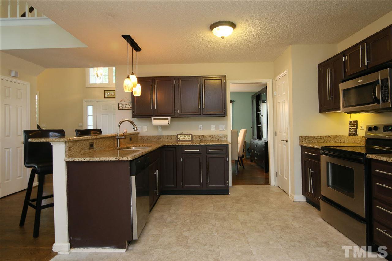 609 Thistlegate Trail Raleigh, NC 27610 - Photo 9 of 25 Gallery Image 9