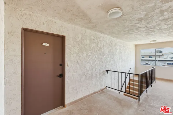 $2,500 | 2020 Graham Avenue, Unit 304, Redondo Beach, CA 90278
