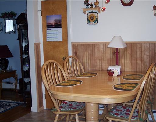 160 West Shore Road Warwick, RI 02889 - Photo 7 of 16 Kitchen.