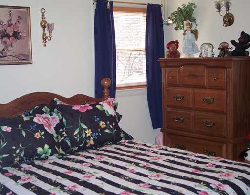 160 West Shore Road Warwick, RI 02889 - Photo 8 of 16 Master Bedroom.